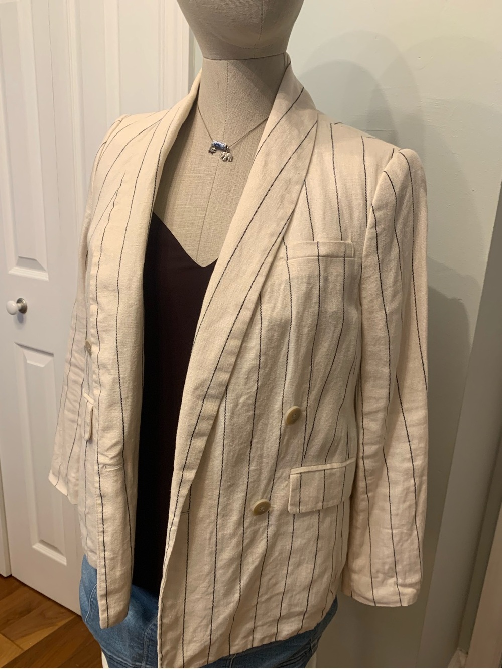 BR Petite 100% Linen Wide Pinstripe Blazer, Size 0
